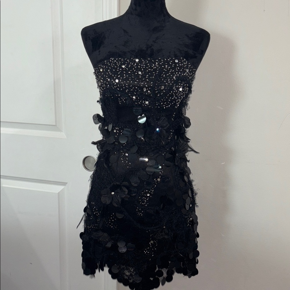 BG HAUTE Black Strapless Embellished Dress